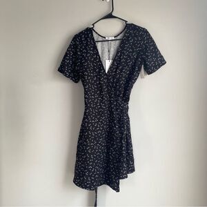VETTA Capsule The Short Wrap Dress Black Ditzy Floral XS NWT